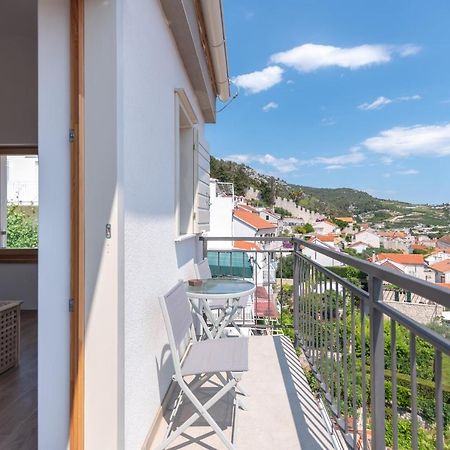 Brand New Apt W Balcony & Perfect Seaview At Center Hvar Town Kültér fotó