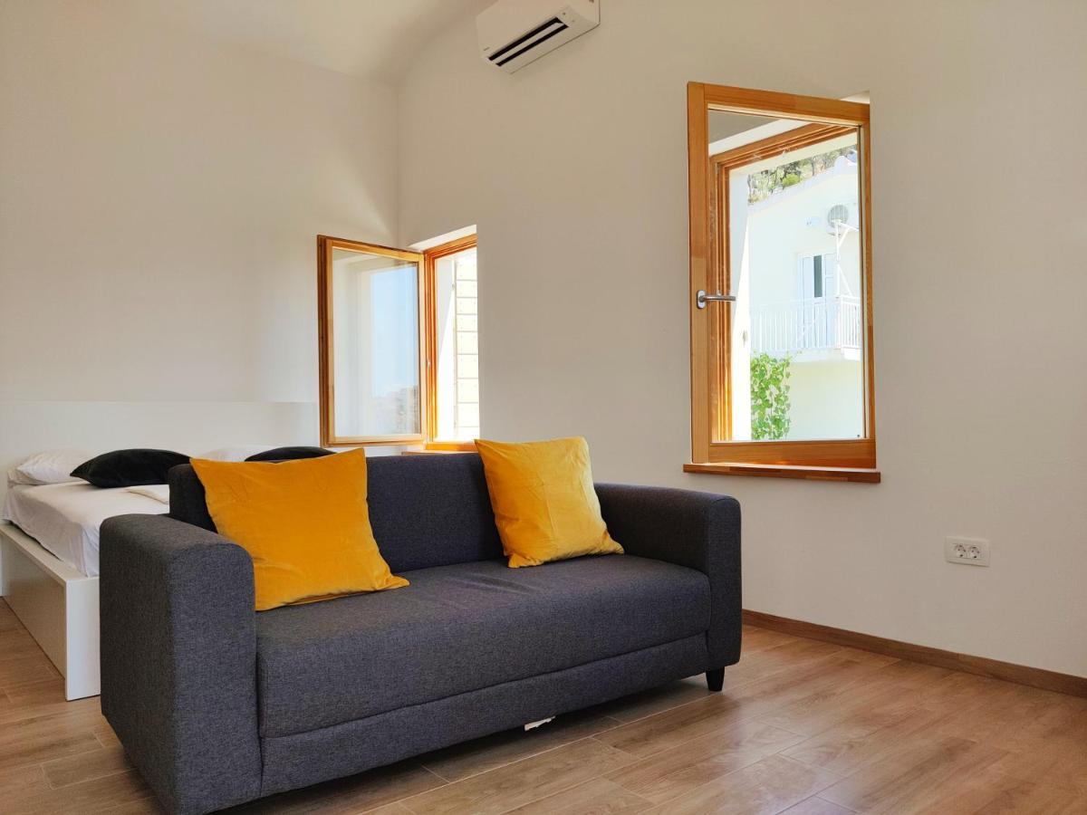 Brand New Apt W Balcony & Perfect Seaview At Center Hvar Town Kültér fotó
