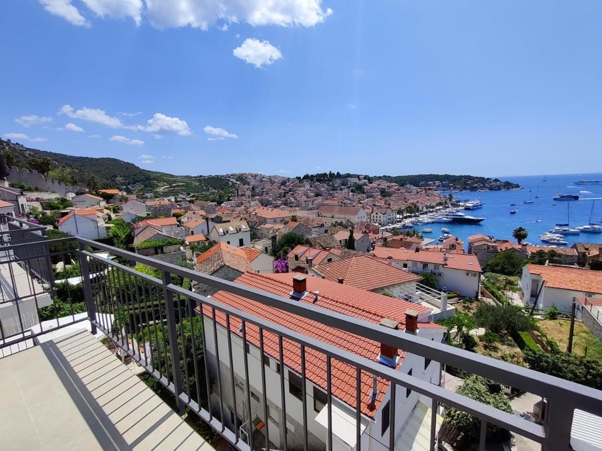 Brand New Apt W Balcony & Perfect Seaview At Center Hvar Town Kültér fotó