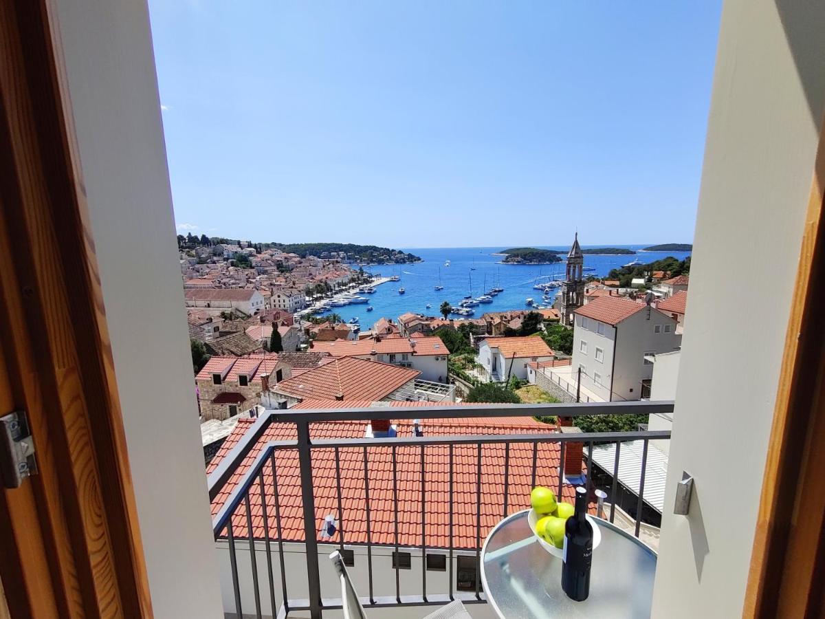 Brand New Apt W Balcony & Perfect Seaview At Center Hvar Town Kültér fotó