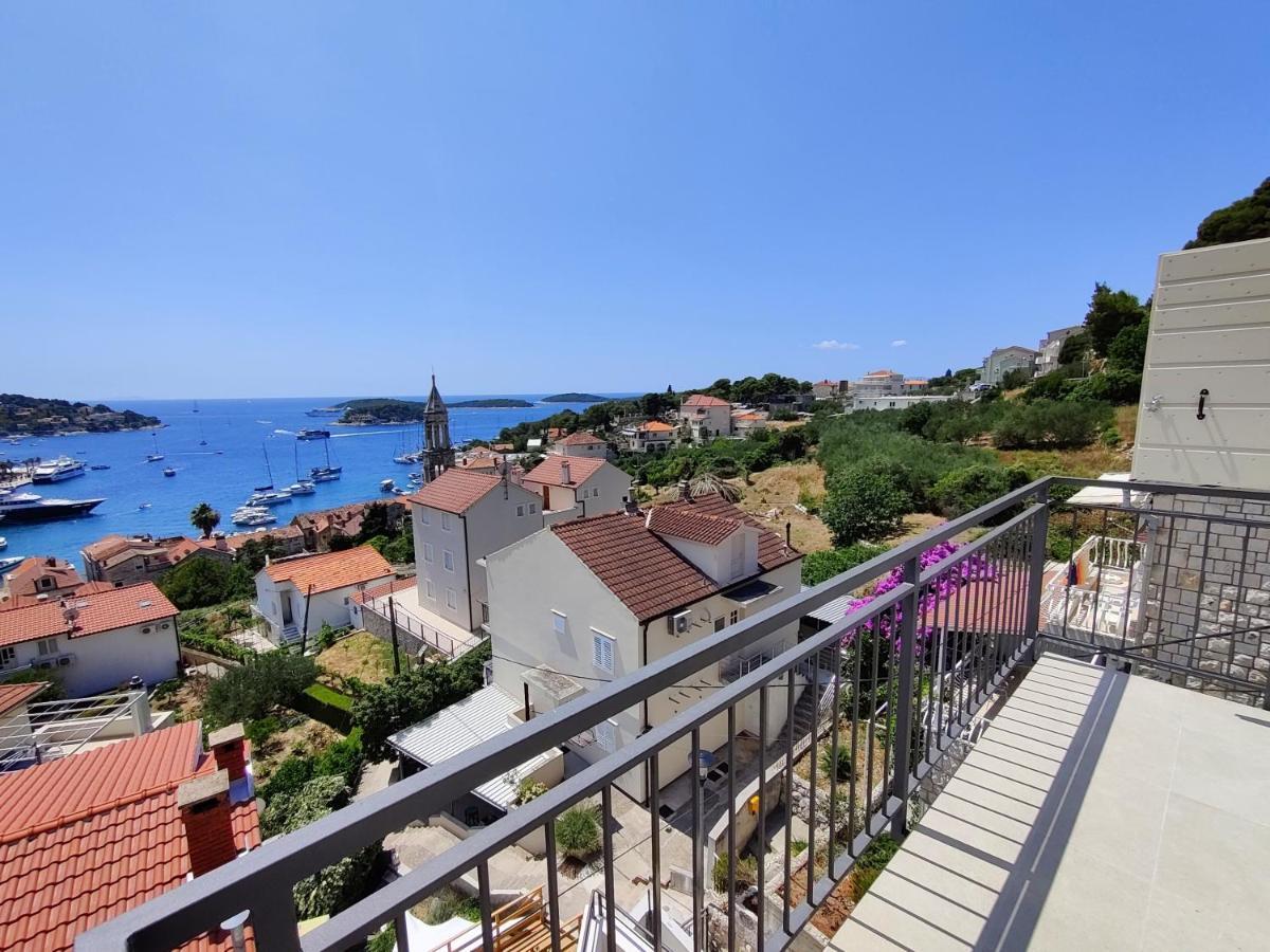 Brand New Apt W Balcony & Perfect Seaview At Center Hvar Town Kültér fotó