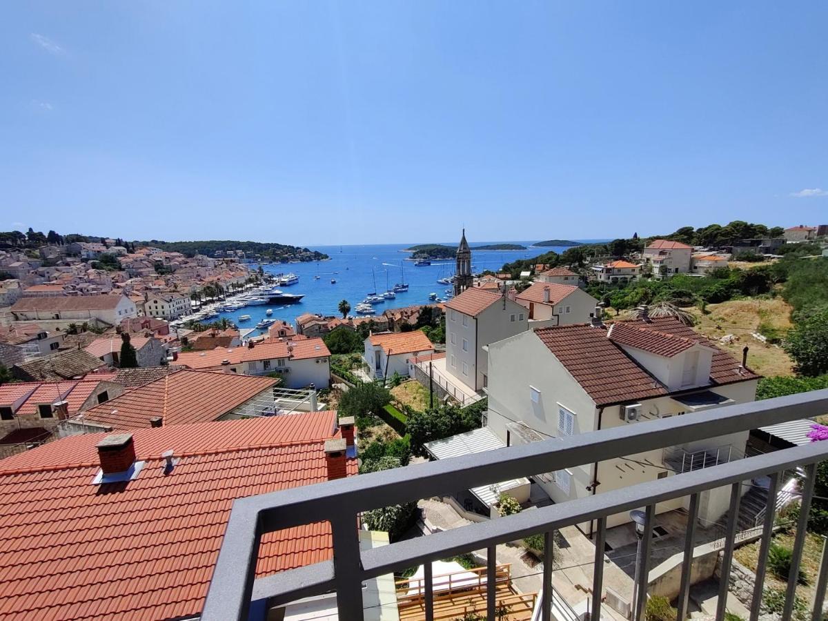 Brand New Apt W Balcony & Perfect Seaview At Center Hvar Town Kültér fotó