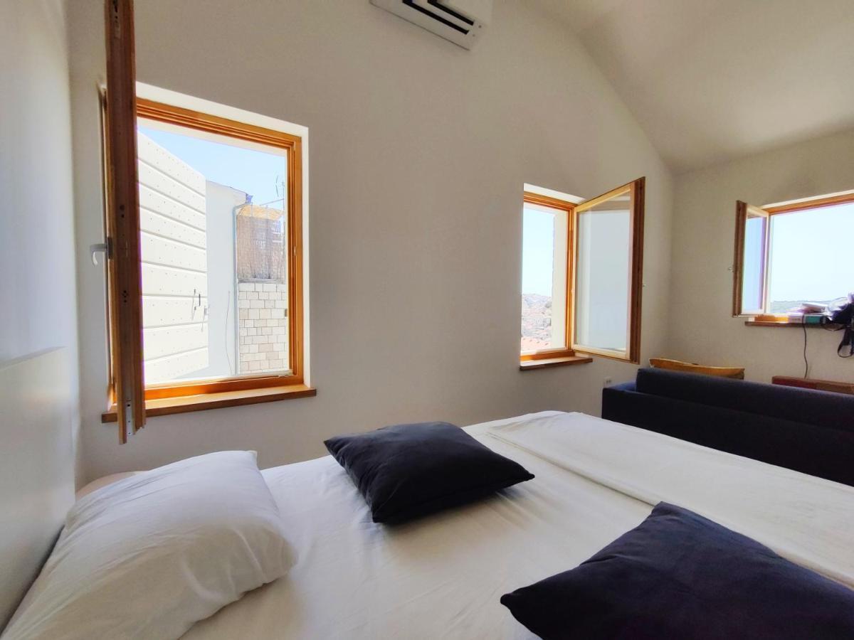 Brand New Apt W Balcony & Perfect Seaview At Center Hvar Town Kültér fotó