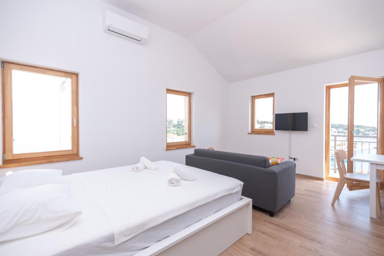 Brand New Apt W Balcony & Perfect Seaview At Center Hvar Town Kültér fotó
