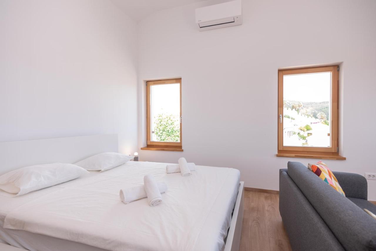 Brand New Apt W Balcony & Perfect Seaview At Center Hvar Town Kültér fotó