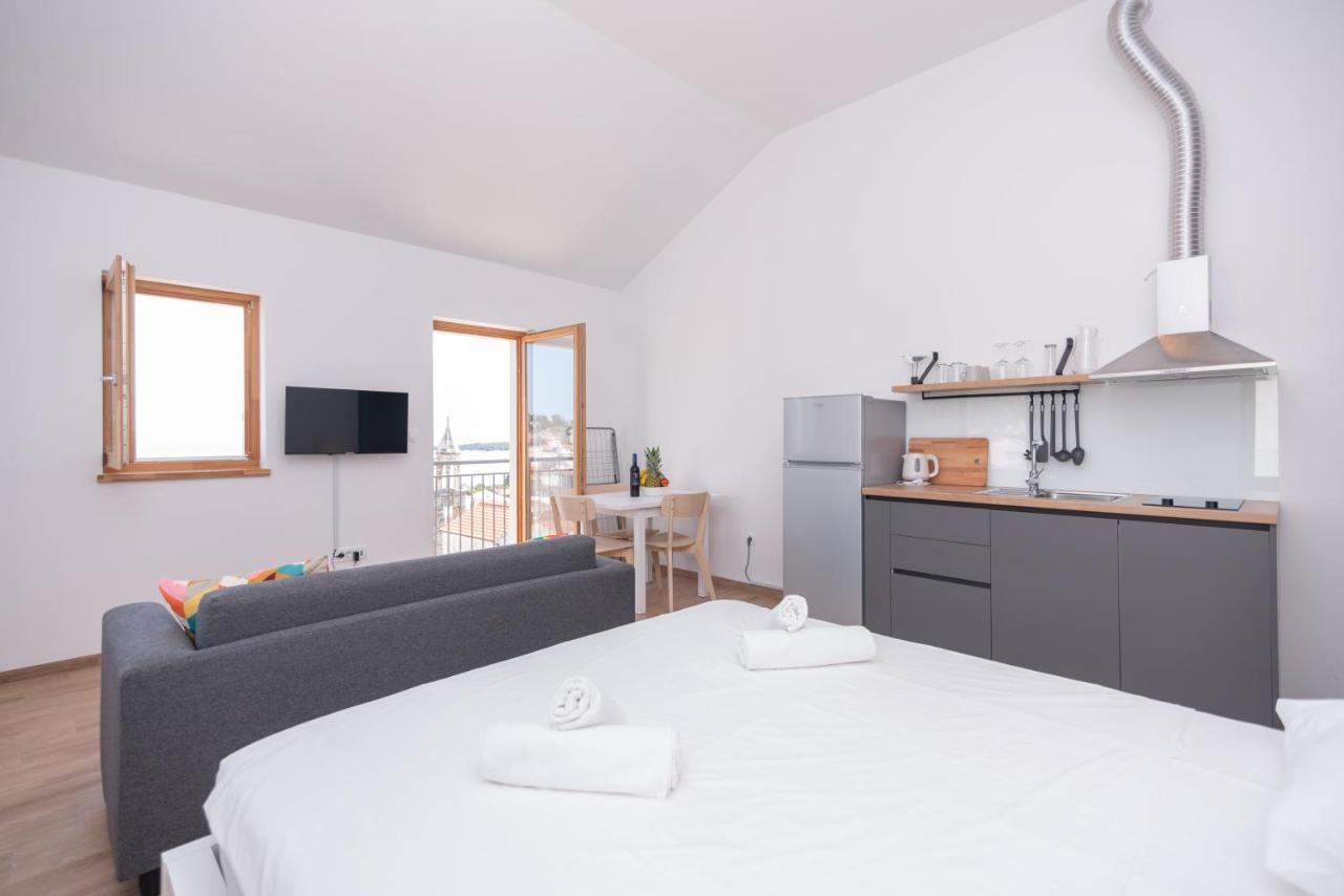 Brand New Apt W Balcony & Perfect Seaview At Center Hvar Town Kültér fotó