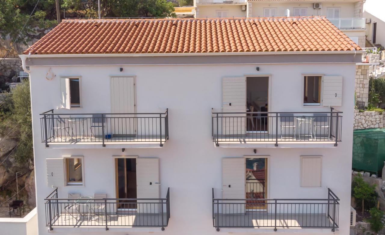 Brand New Apt W Balcony & Perfect Seaview At Center Hvar Town Kültér fotó